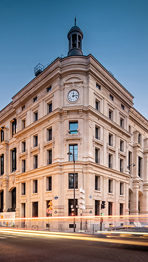 La Poste du Louvre-Paris - Fenêtres en alu