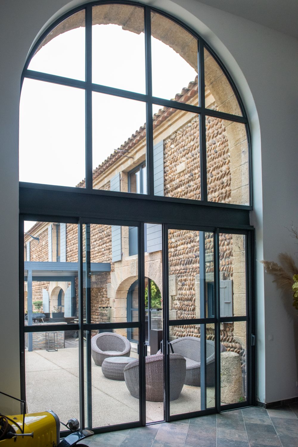 Vrai ou faux : les idées reçues sur l’isolation thermique des fenêtres en aluminium